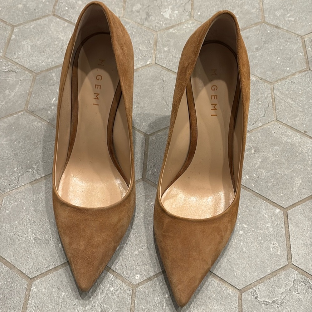 M. Gemi The Essatto 95mm (3.75inch) Tan Suede Heels
